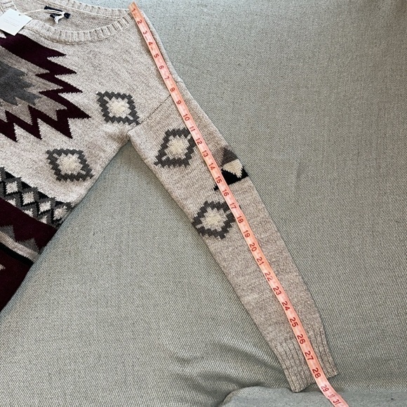 NWT AE Aztec Print Wool  Sweater - Picture 8 of 10
